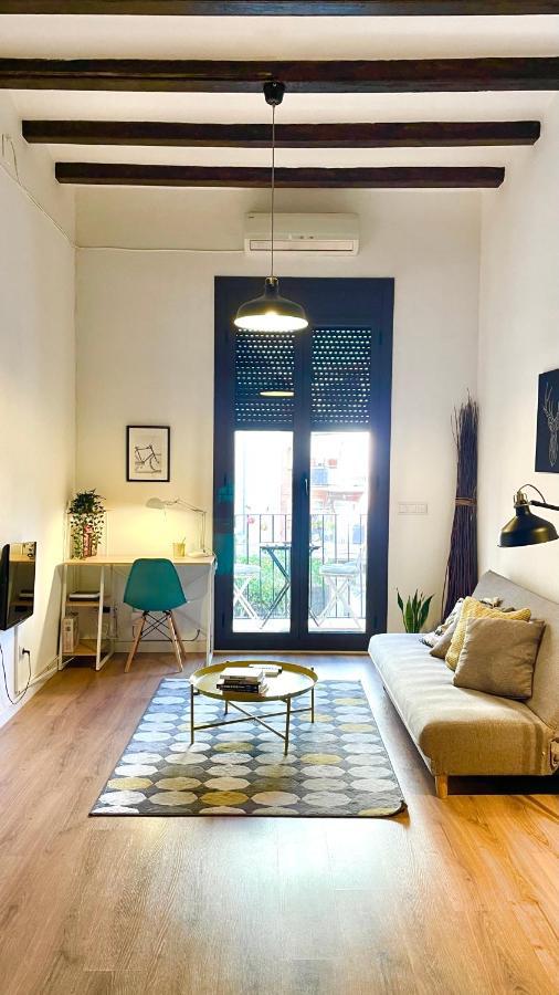 Lovely Design 4bed Close To Sagrada Familia Appartamento